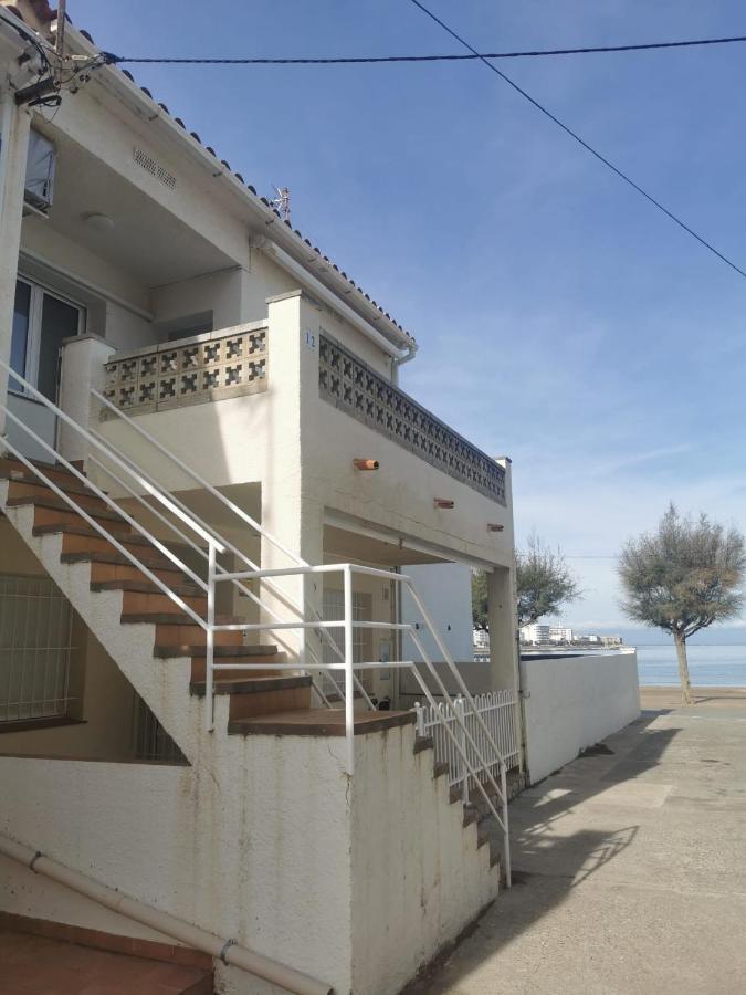 Apartamento En La Playa. Free Parking. Free Wifi L' Escala Exteriér fotografie