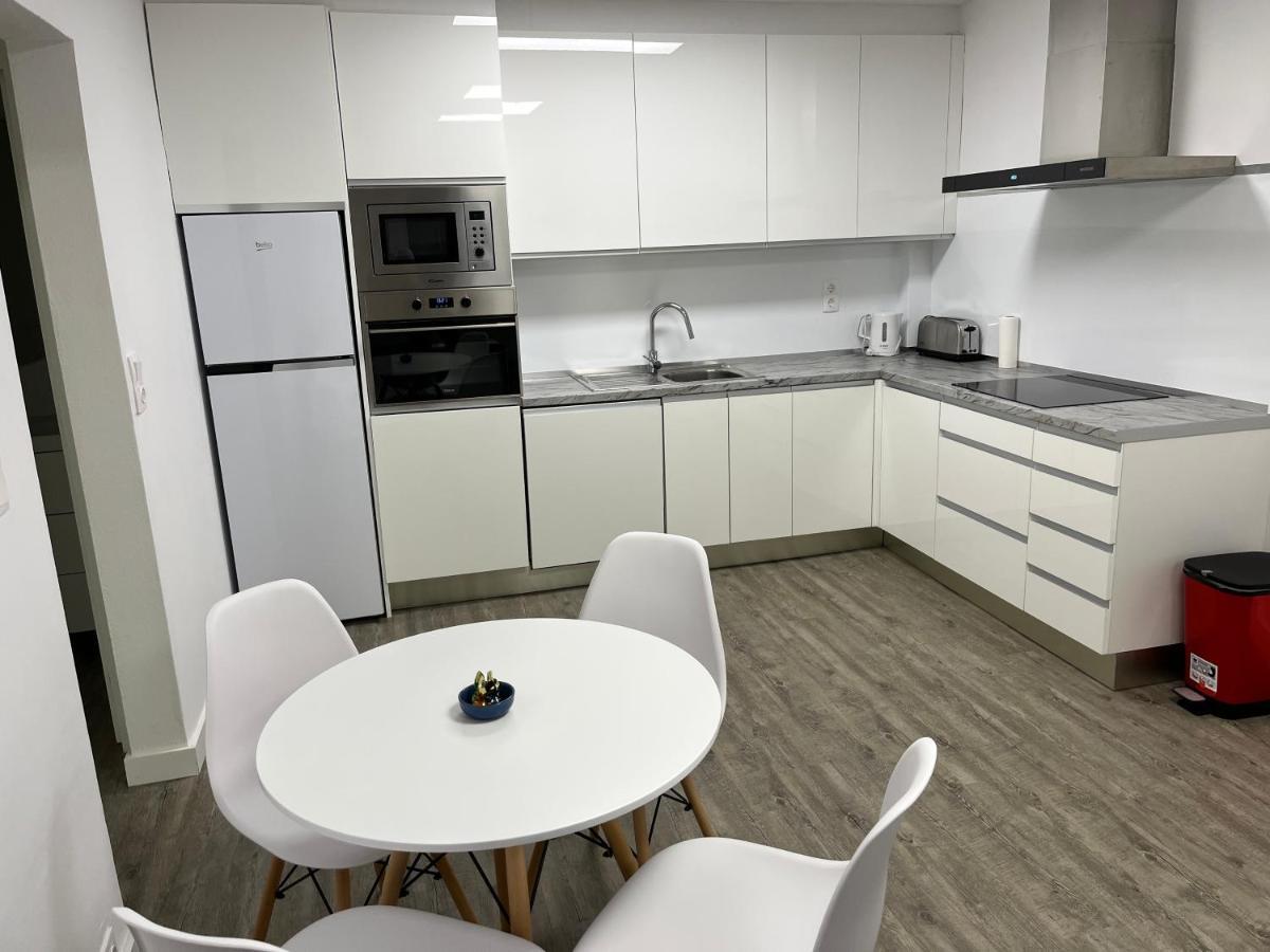 Apartamento En La Playa. Free Parking. Free Wifi L' Escala Exteriér fotografie